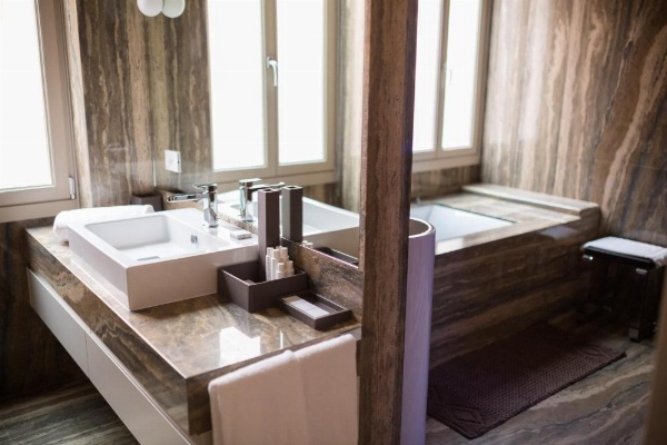Liassidi Wellness Suites image 11